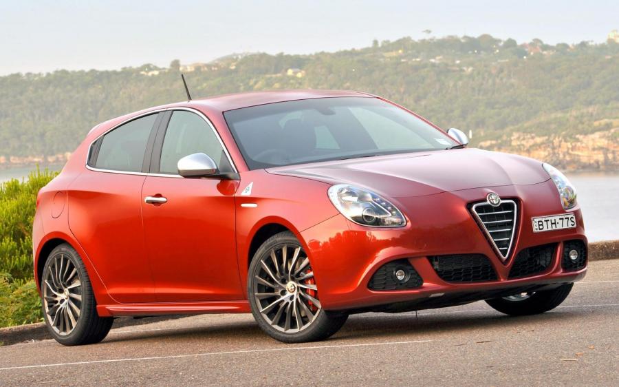 Alfa Romeo Giulietta Quadrifoglio Verde (940) (AU) '2011 - 14